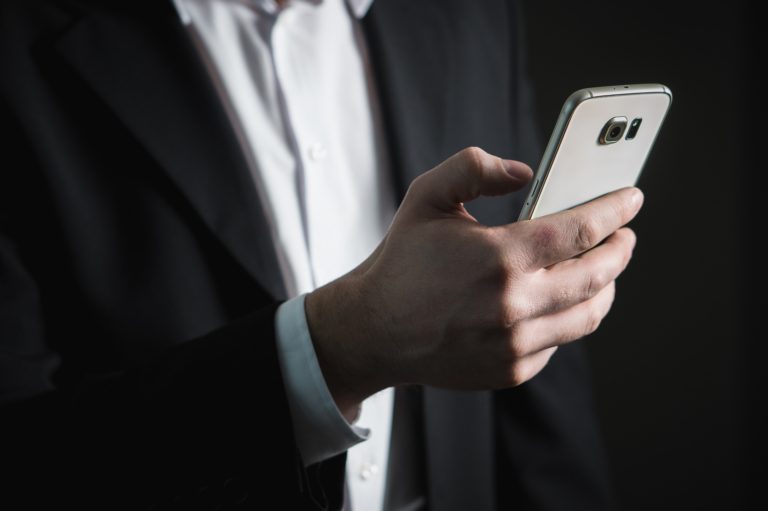 Chcete nový mobilní telefon? Teď ho pořídíte levněji!