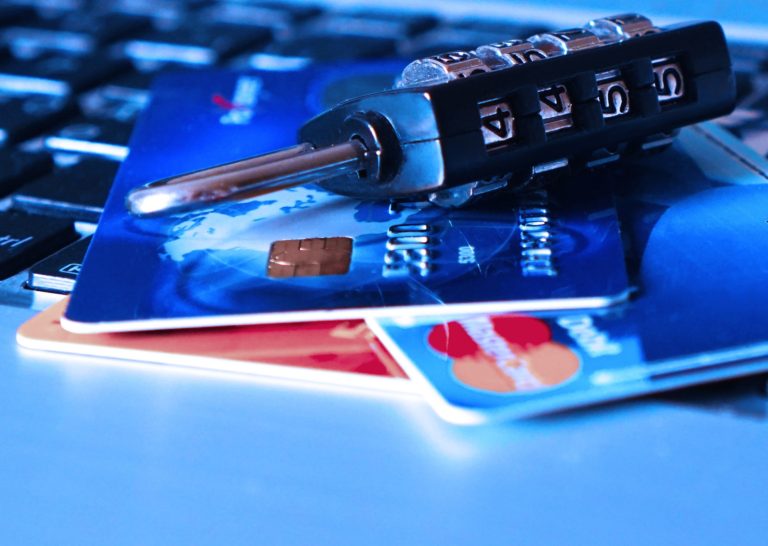 Ověřování elektronických plateb: jaké nás čekají novinky?