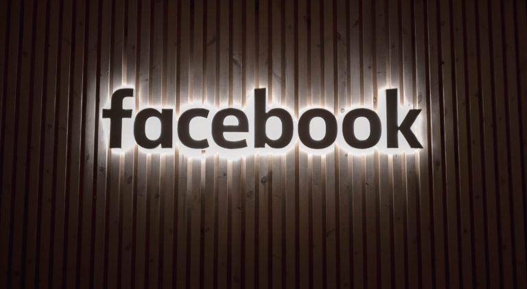 Rozpoznání obličeje na Facebooku zvýší bezpečnost ověřování