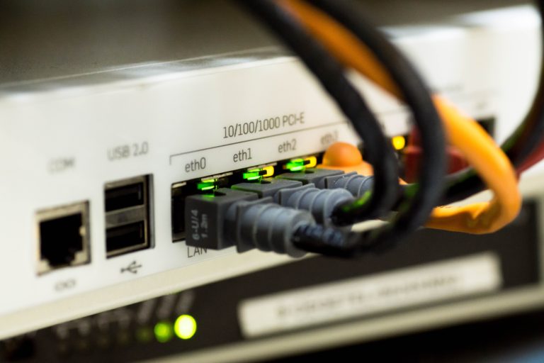 Čím je ADSL rychlost specifická a proč jde o tak oblíbené připojení?