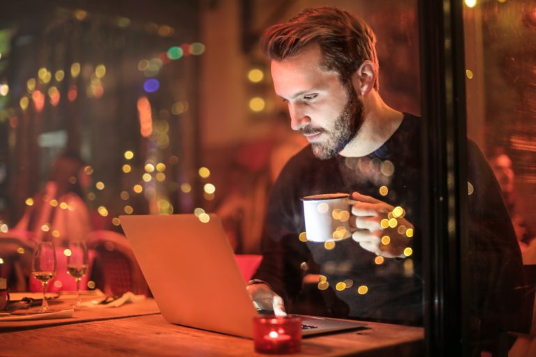 Nedaří se vám přijímat 5G síť na svém zařízení? Poradíme nejčastější obtíže