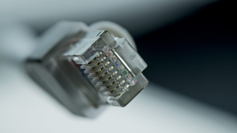Vyznejte se v jednotlivých pojmech, které se kolem ISDN točí