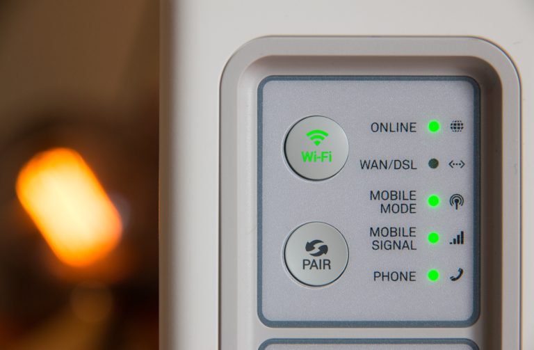 Jak vybrat kompatibilní zesilovač wifi do zásuvky?