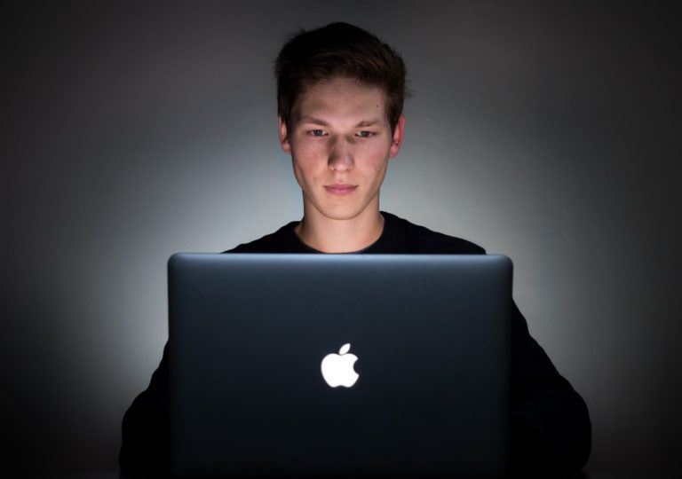 Žádná technologie není dokonalá. Porovnání připojení k internetu u nás