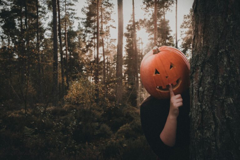 Digitální masky a filtry: Jak na strašidelný look pomocí AR a AI
