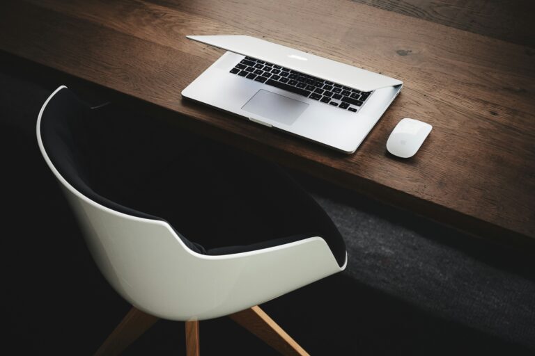 Ergonomická domácí kancelář