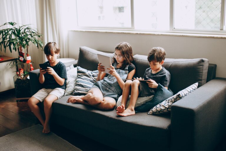 Wi-Fi internet na doma: rozdíl mezi Wi-Fi a připojením (a proč na tom záleží)